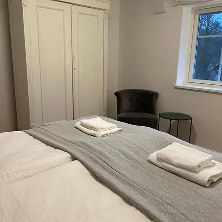 Δωμάτια σε οικογενειακή κατοικία Smaland, 2 Apartments, 11 Gaeste Bei Berlin