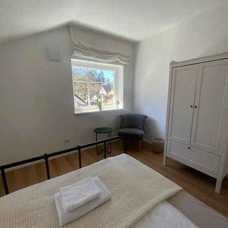 Smaland, 2 Apartments, 11 Gaeste Bei Berlin Δωμάτια σε οικογενειακή κατοικία Glienicke/Nordbahn