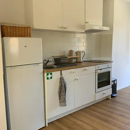 Δωμάτια σε οικογενειακή κατοικία Smaland, 2 Apartments, 11 Gaeste Bei Berlin Glienicke/Nordbahn