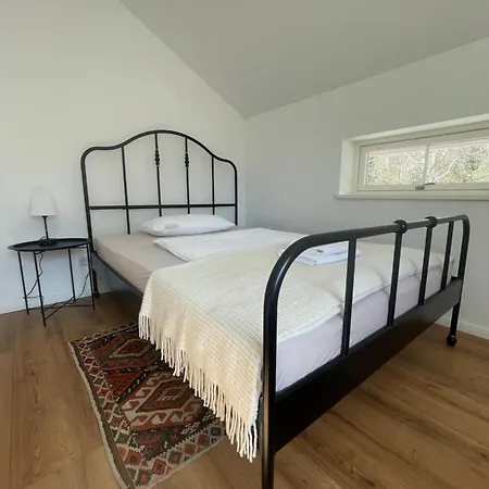 Smaland, 2 Apartments, 11 Gaeste Bei Berlin Δωμάτια σε οικογενειακή κατοικία Glienicke/Nordbahn