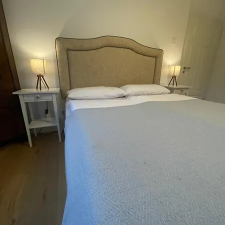 Δωμάτια σε οικογενειακή κατοικία Smaland, 2 Apartments, 11 Gaeste Bei Berlin