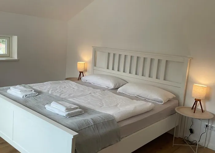 民宿 Smaland, 2 Apartments, 11 Gaeste Bei Berlin 克里尼克