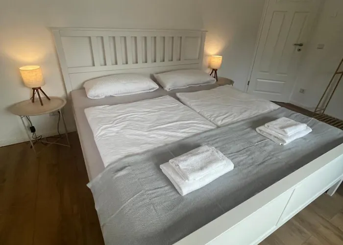 民宿 Smaland, 2 Apartments, 11 Gaeste Bei Berlin *